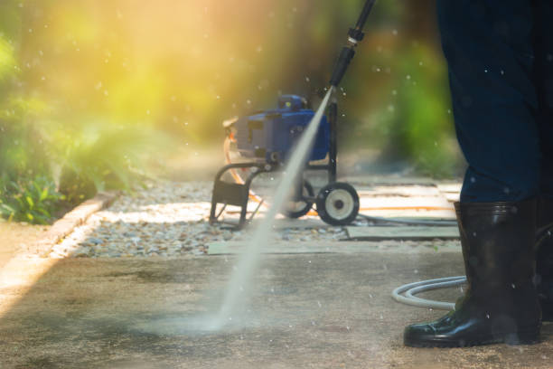 Best Factory Floor Cleaning  in Poquott, NY